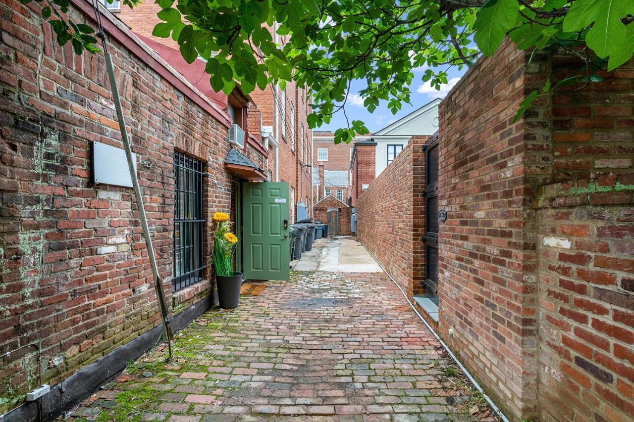 Private Loft Carriage House Walk Score 95 Alexandria Luaran gambar